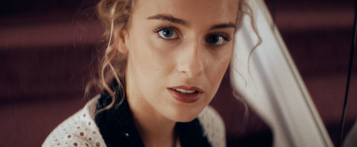Filmstill aus „Hapag-Lloyd Cruises – Talbot Runhof“